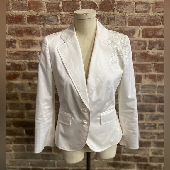Bride Jacket - Picture 2 of 10